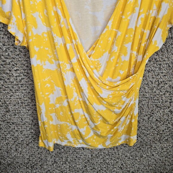 Talbots Top Womens Large Yellow Printed Surplice Neck Stretch Casual Ladies - Picture 5 of 7